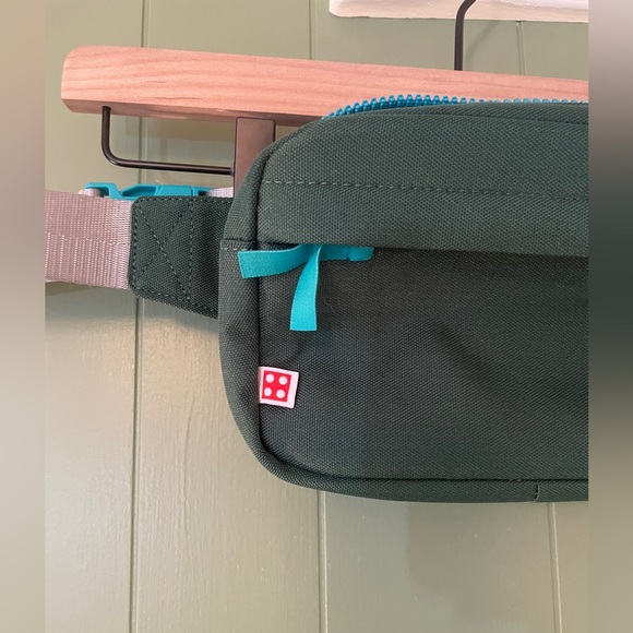 Lego x Target snap closure belt bag with adjustable strap in forest green - Picture 4 of 8